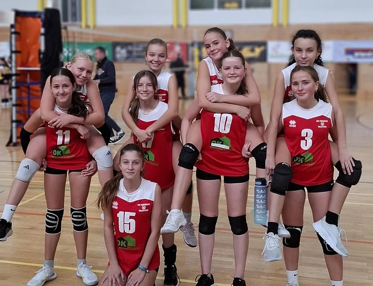 U15
